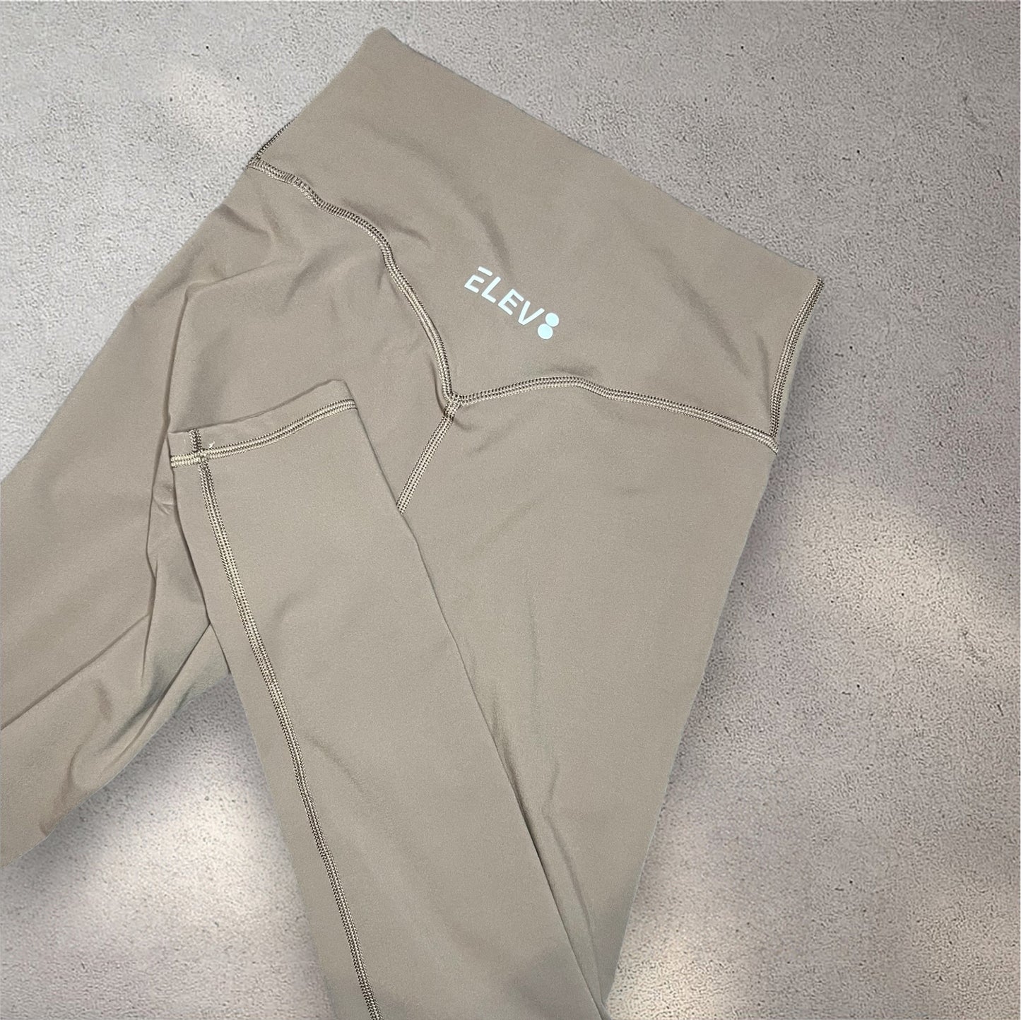 SIGNATURE LEGGINGS- CAMEL